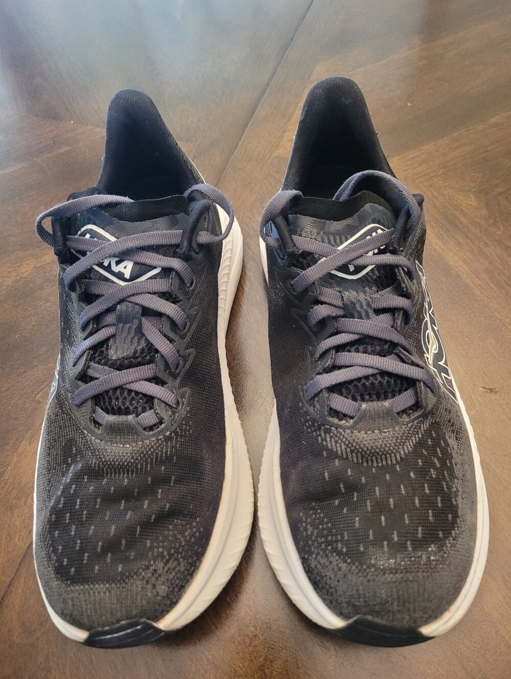 Hoka Women's MACH 6 Black and White Performance Running Shoes. Size 9.5 - Picture 7 of 7